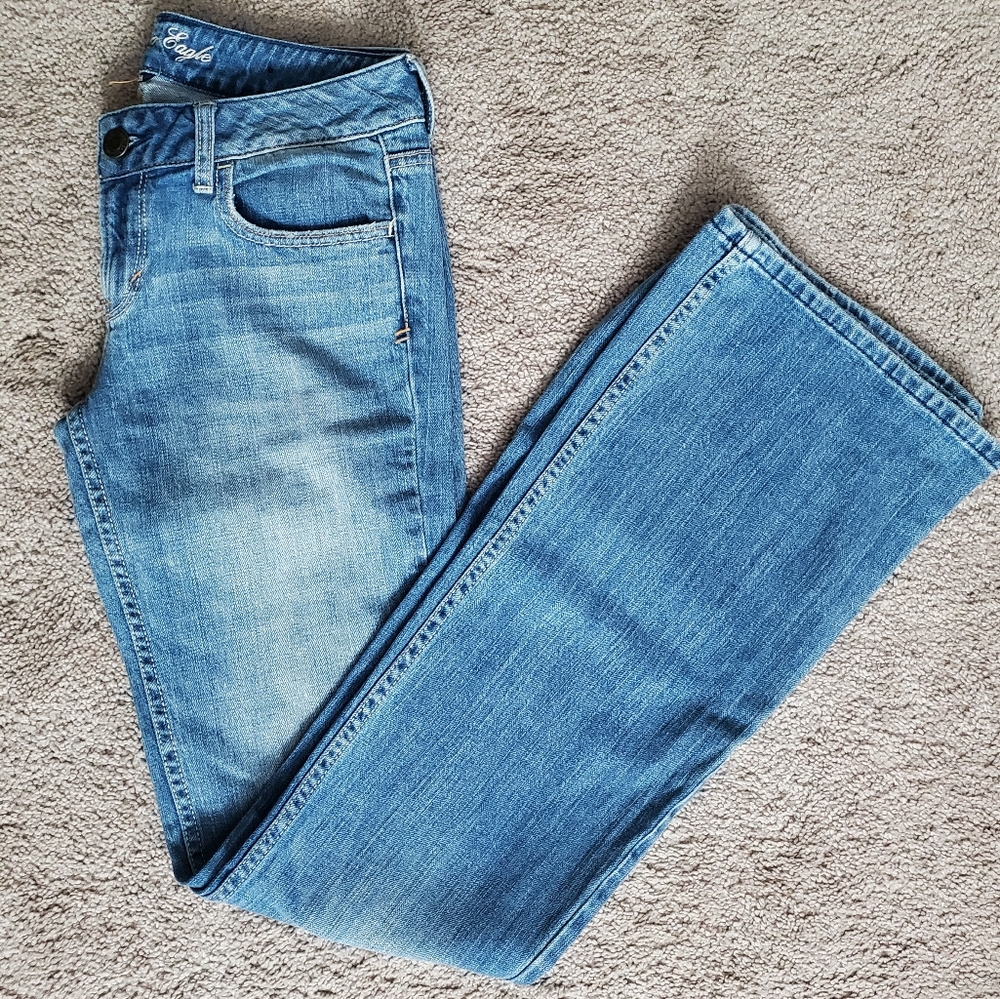 AE Hipster Flare Size 4 X-long Jeans